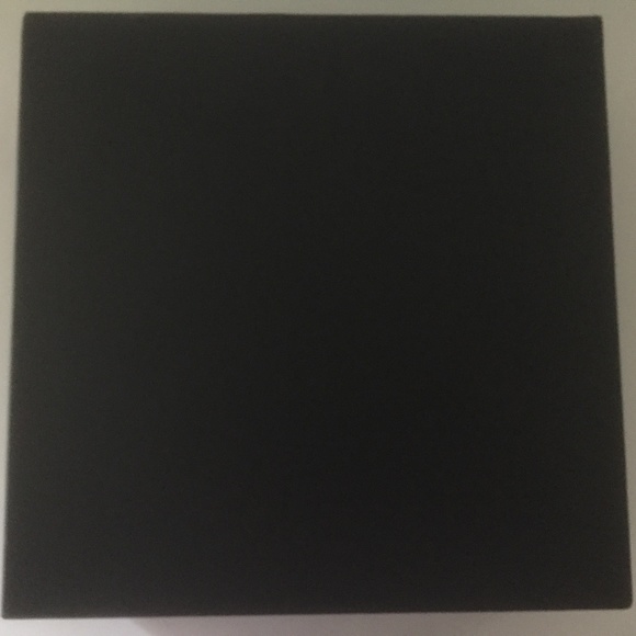 Boucheron Large Blue Box for Jewelry or Other Collectibles/NEW/NEVER USED! - Picture 9 of 9